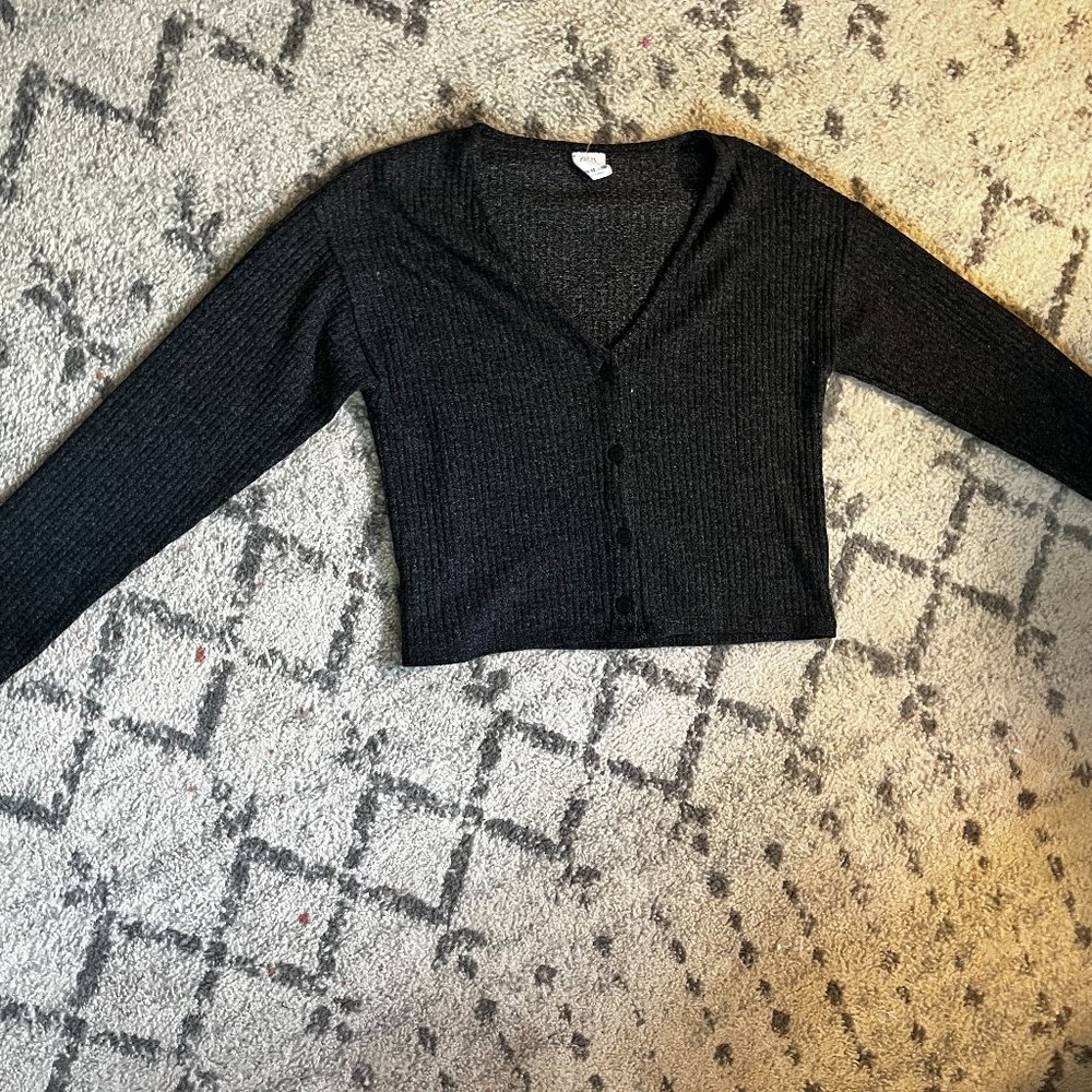 grey cozy v-neck zara cardigan